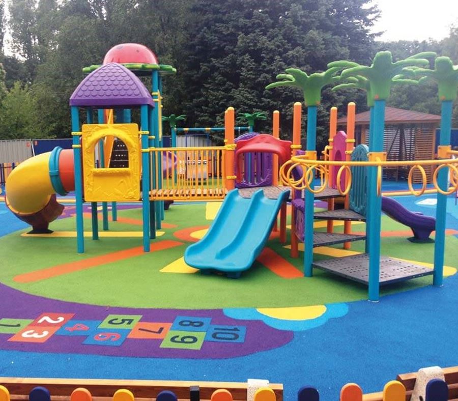 Spielplatz Suedpark Sofia Bulgarien