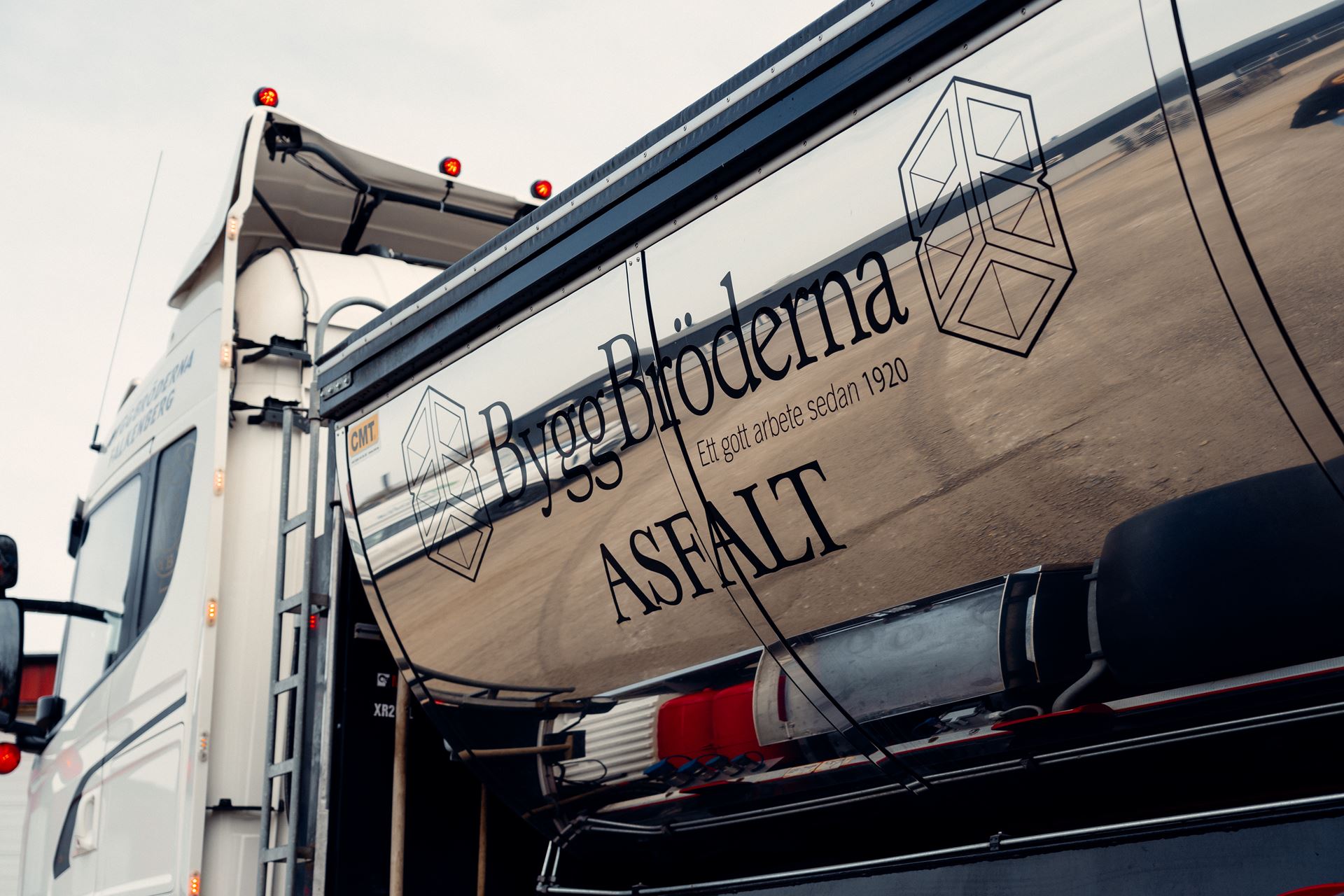 Asfaltsbil-ByggBröderna